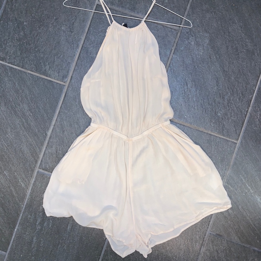 Cream romper